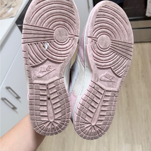 Nike Women's Pink and Cream dunk low - Picture 9 of 9